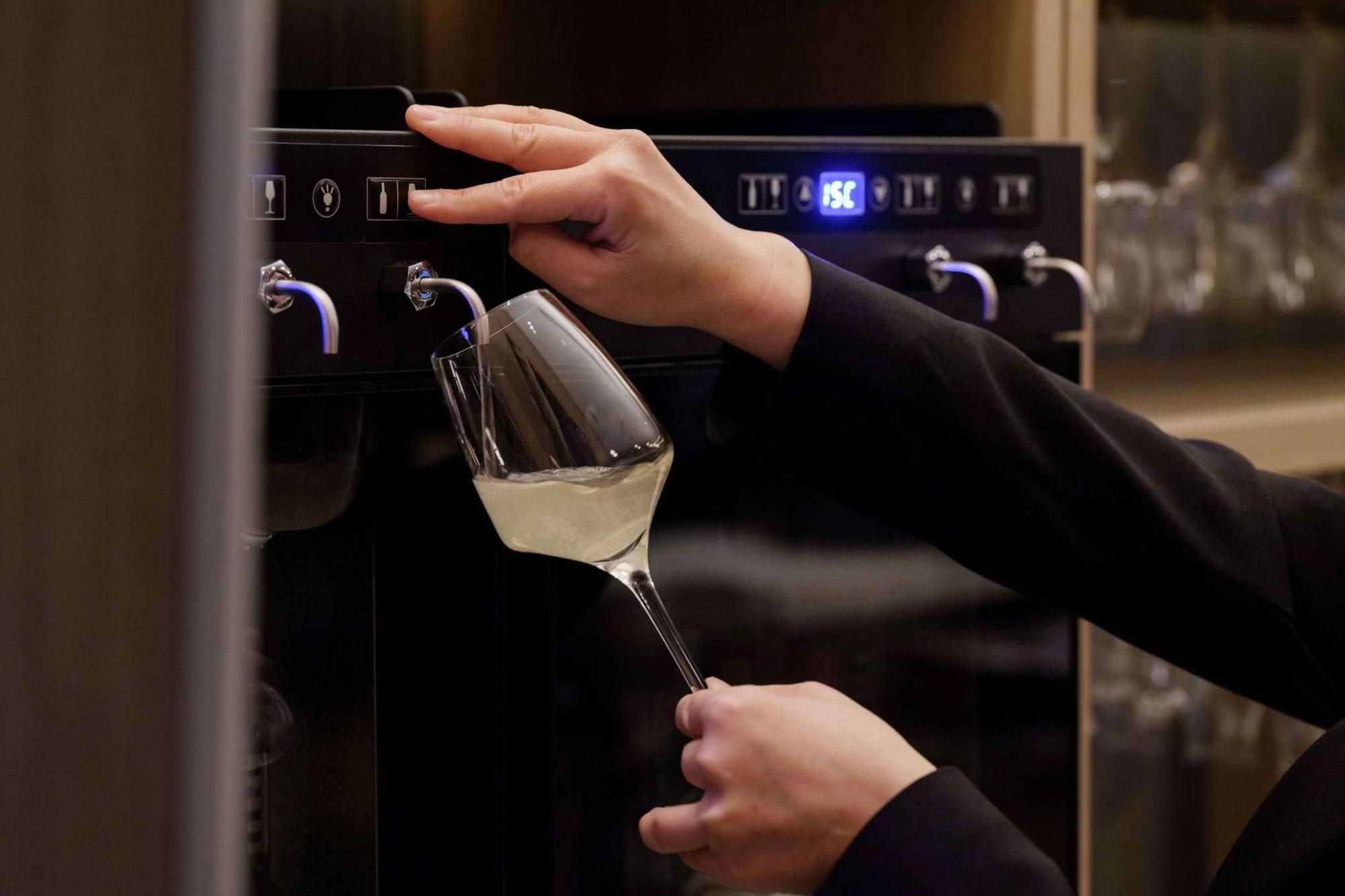 Doubletree By Hilton Toyama Hotel Ngoại thất bức ảnh