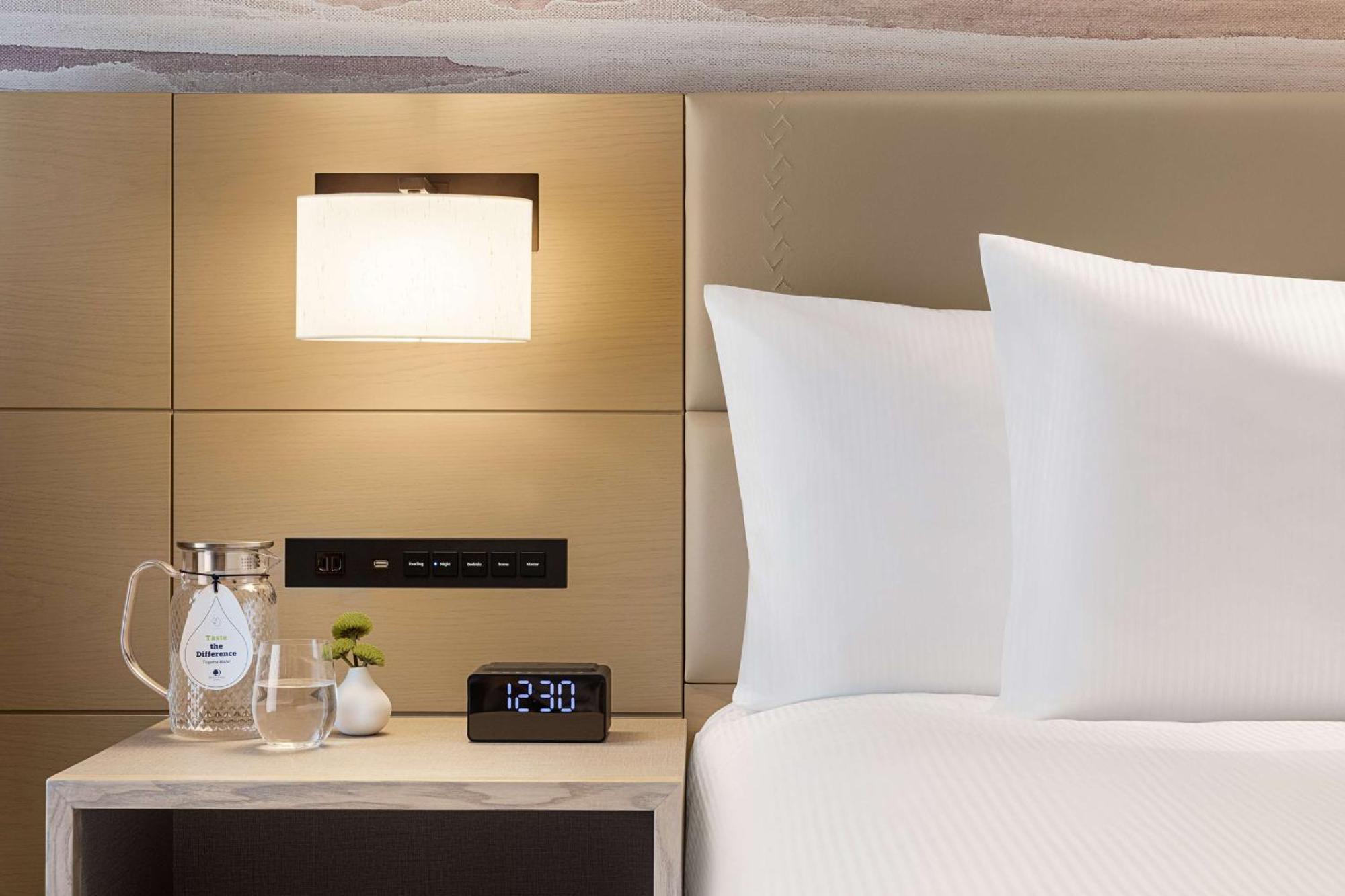 Doubletree By Hilton Toyama Hotel Ngoại thất bức ảnh