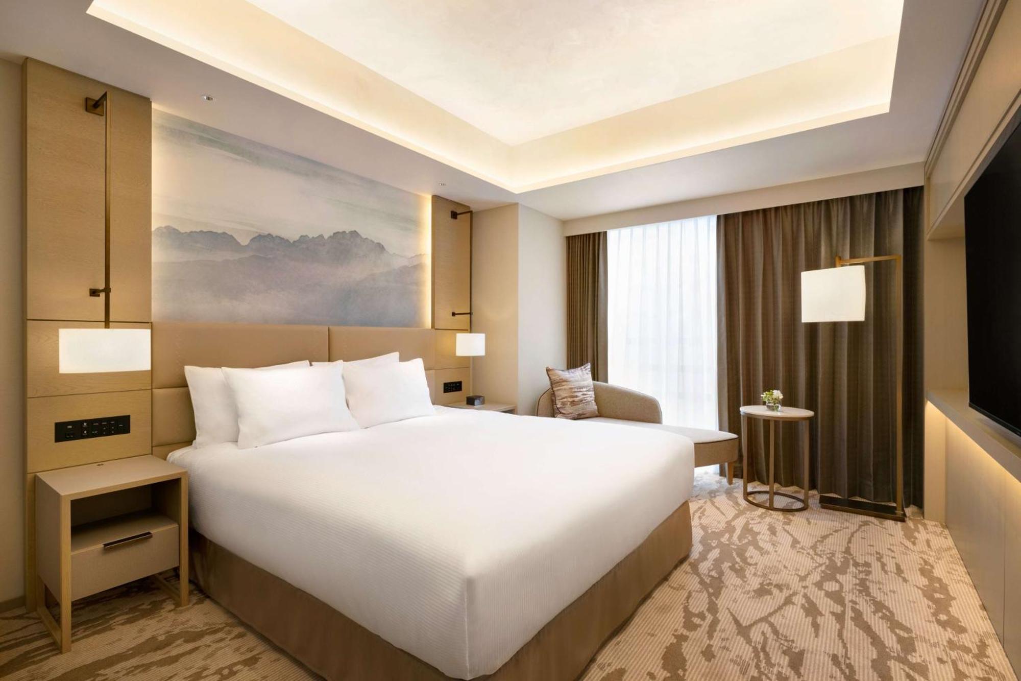 Doubletree By Hilton Toyama Hotel Ngoại thất bức ảnh